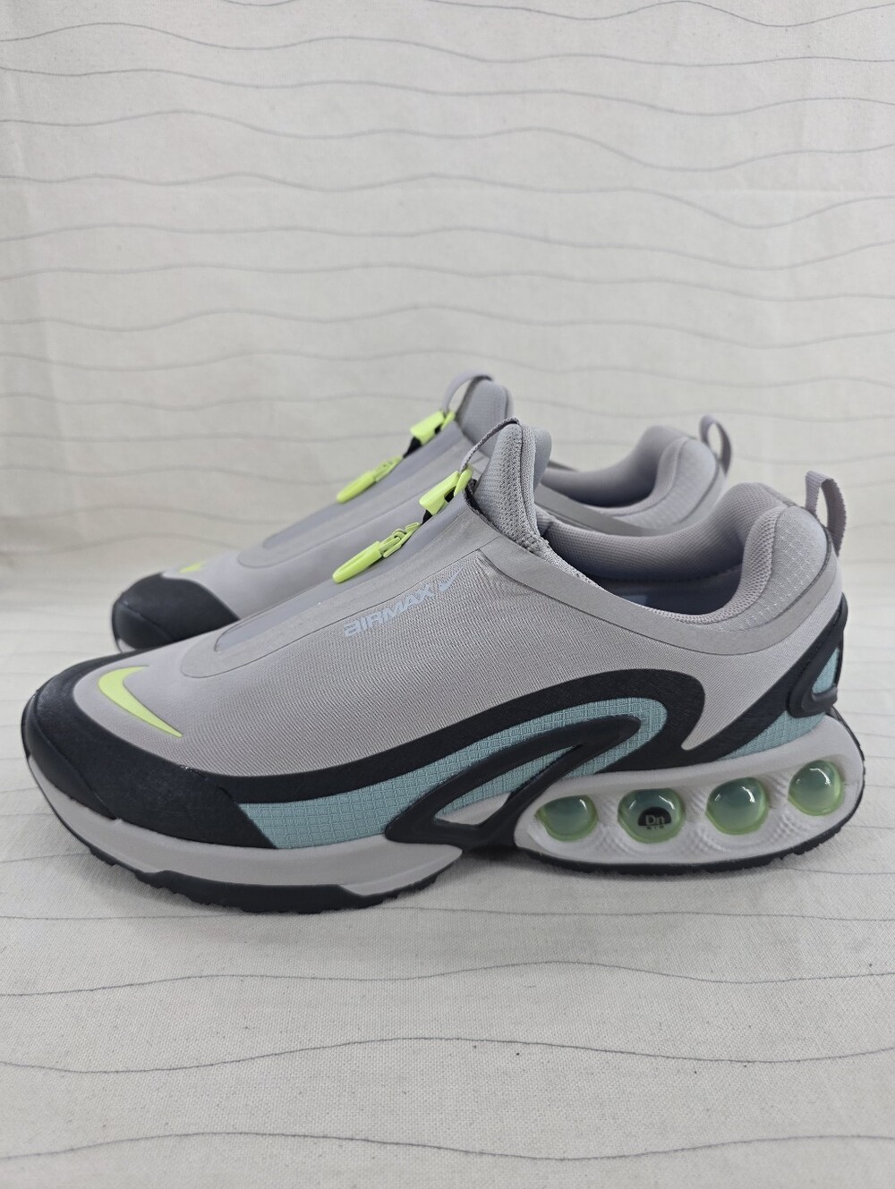 Nike Mens Air Max Dn Roam College Grey Lemon Twist Sneakers HQ8605-003 Sz 9.5 - Picture 2 of 11